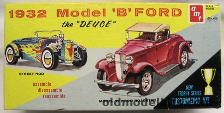 AMT 1/25 1932 Model B Ford 3 in 1 - Customizing Kit, 132 plastic model kit